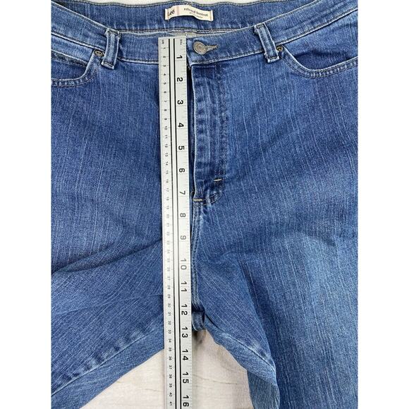 Lee Jeans Womens Size 16 Long Relaxed Bootcut High Rise Stretch Denim Distressed - Picture 3 of 11